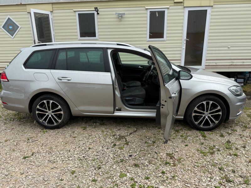 Volkswagen Golf Estate 1.2 2020 TSI Automatic – 43,000 miles