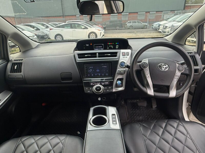 Toyota Prius 2015+ Hybrid Auto | 7 Seats | ULEZ Free