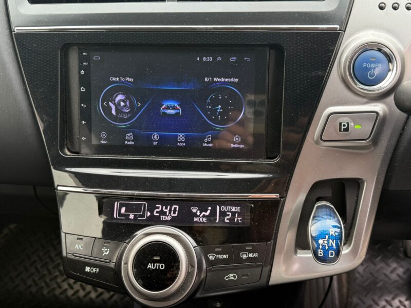 Toyota Prius 2015+ Hybrid Auto | 7 Seats | ULEZ Free