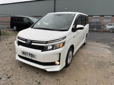 2017 Toyota Voxy Hybrid – 7 Seater MPV Manchester | HPI & Finance