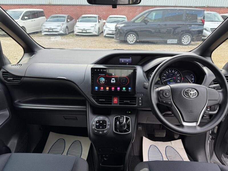 2019 Toyota Voxy Hybrid MPV Manchester | Spacious 7-Seater, ULEZ Free, Finance & Warranty Available