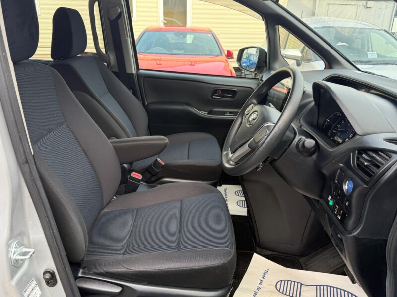 2019 Toyota Voxy Hybrid MPV Manchester | Spacious 7-Seater, ULEZ Free, Finance & Warranty Available