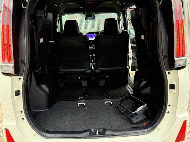 2019 Toyota Noah WXB Luxury • 7-Seater Automatic MPV • Family Car • For Sale in Manchester